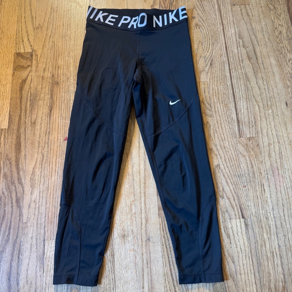 Nike Pro Women Black Cropped Training Leggings AO9972-010 Medium